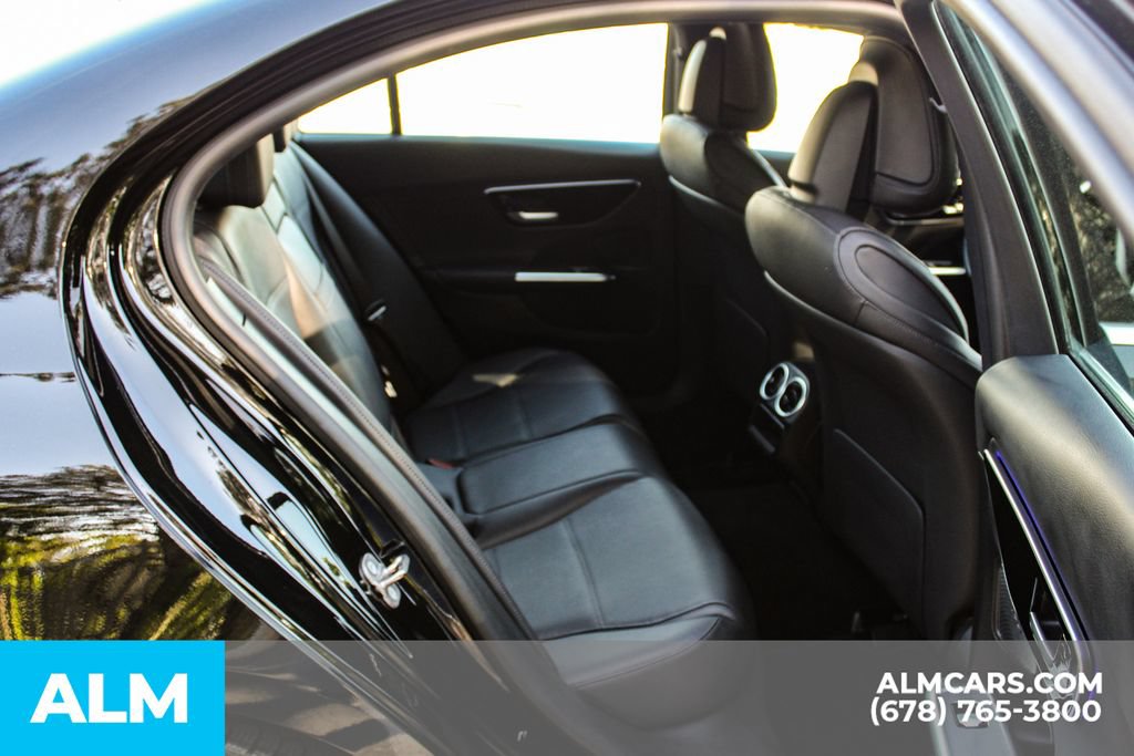 Used 2025 Mercedes-Benz C 300 Sedan image 18