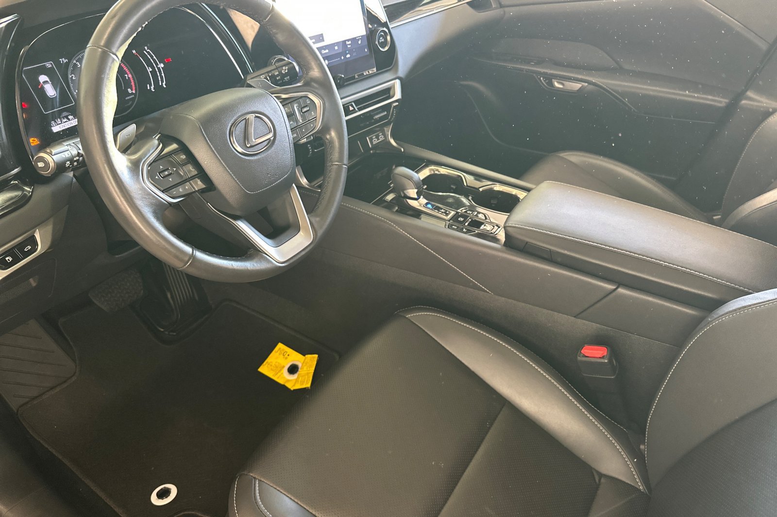 Certified 2023 Lexus RX 350 AWD w/ Cold Area Package image 7