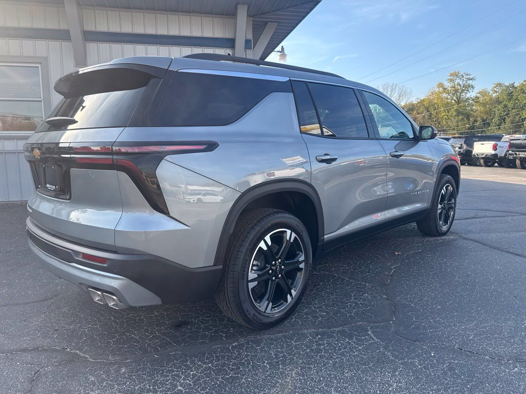 New 2027 Chevrolet Traverse LT AWD/4WD image 7