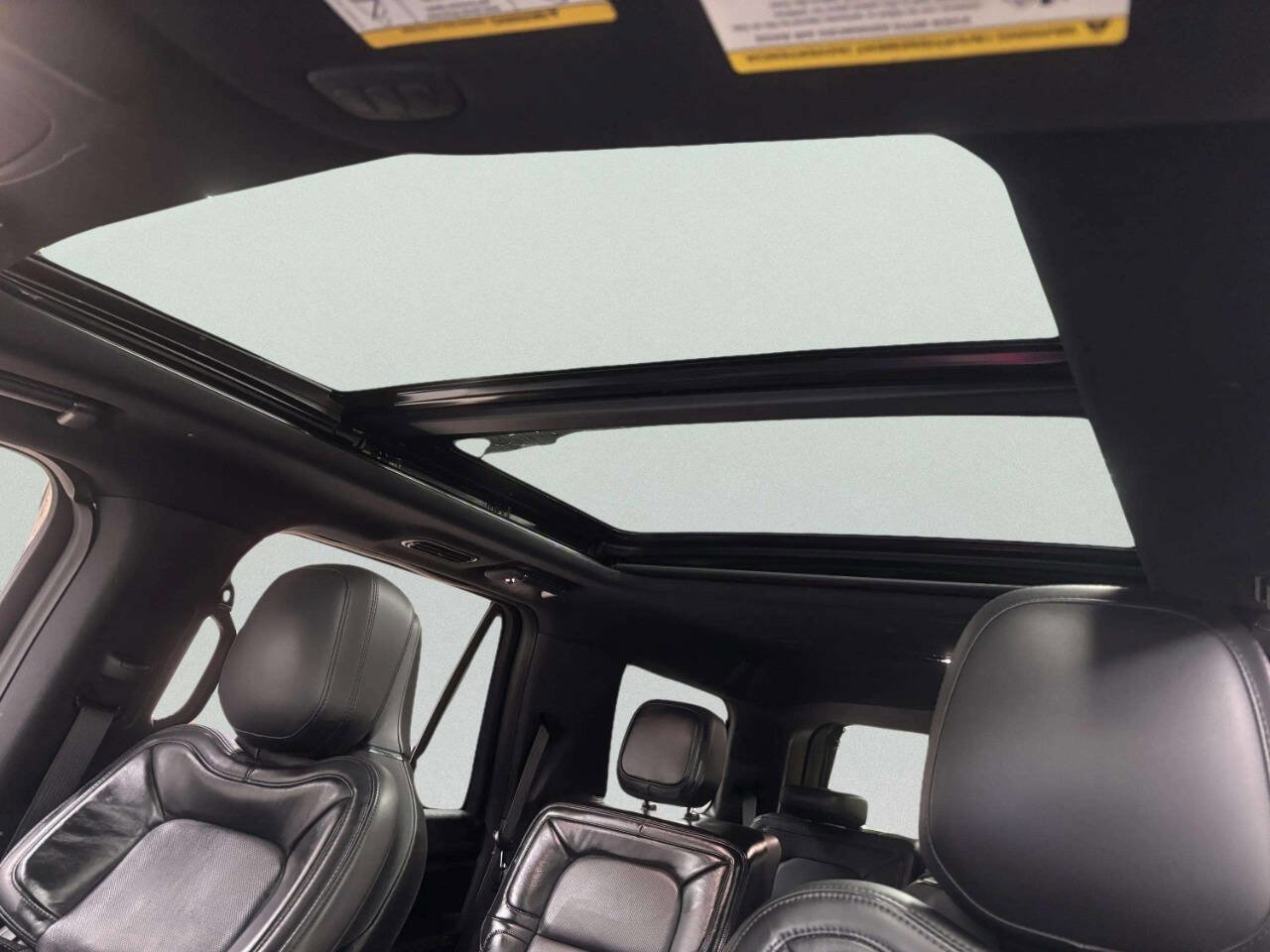 Used 2020 Lincoln Navigator Reserve w/ Equipment Group 208A Reserve image 16