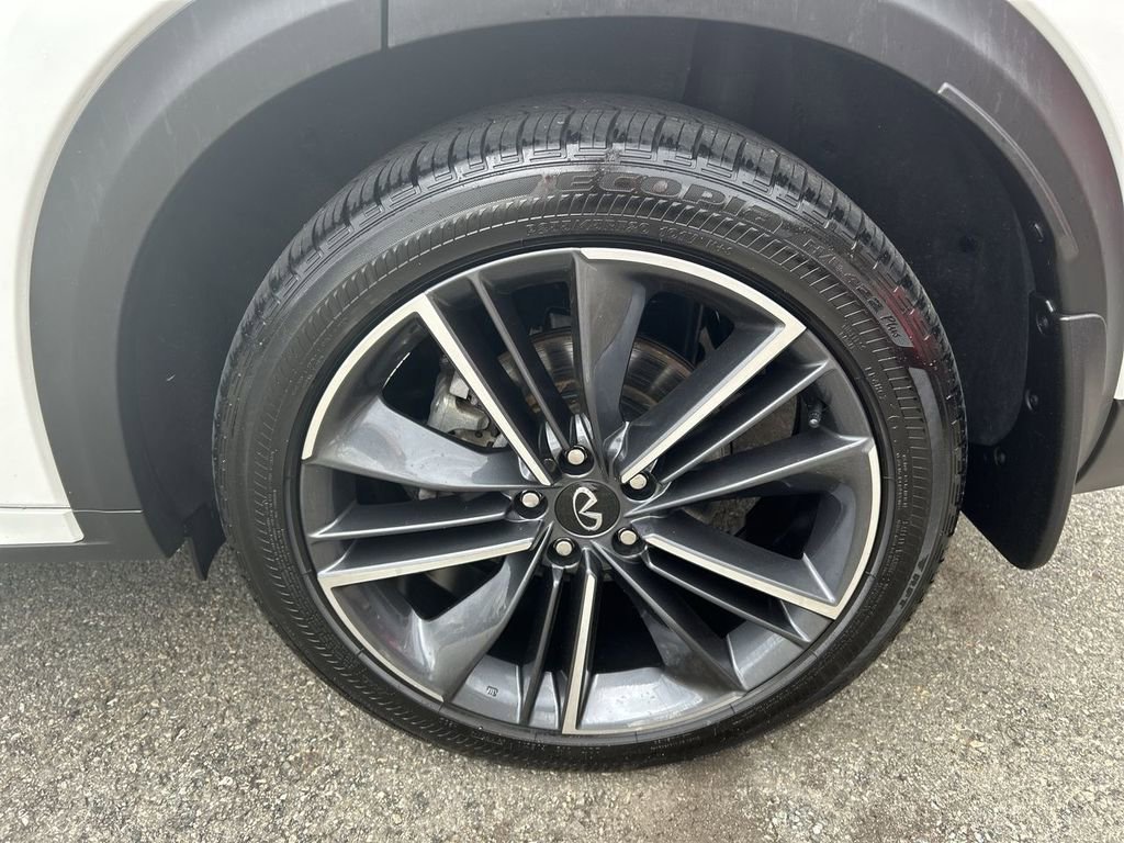Certified 2025 INFINITI QX55 Luxe w/ Cargo Package image 11