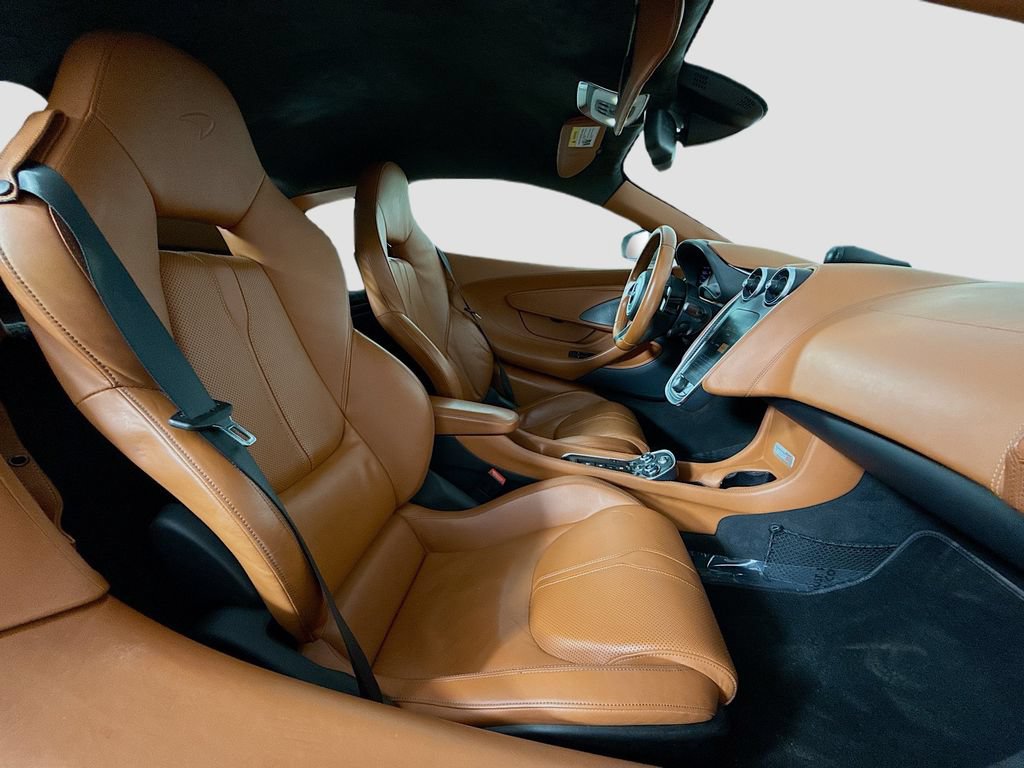 Used 2016 McLaren 570S Coupe RWD image 11