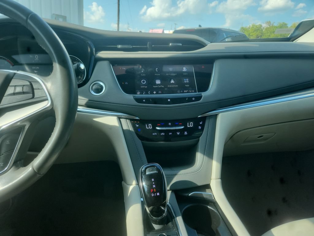 Used 2021 Cadillac XT5 Premium Luxury w/ LPO, Floor Liner Package FWD image 6