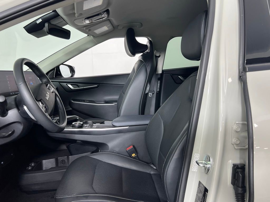 Used 2022 Kia EV6 Wind w/ Wind Technology Package image 24