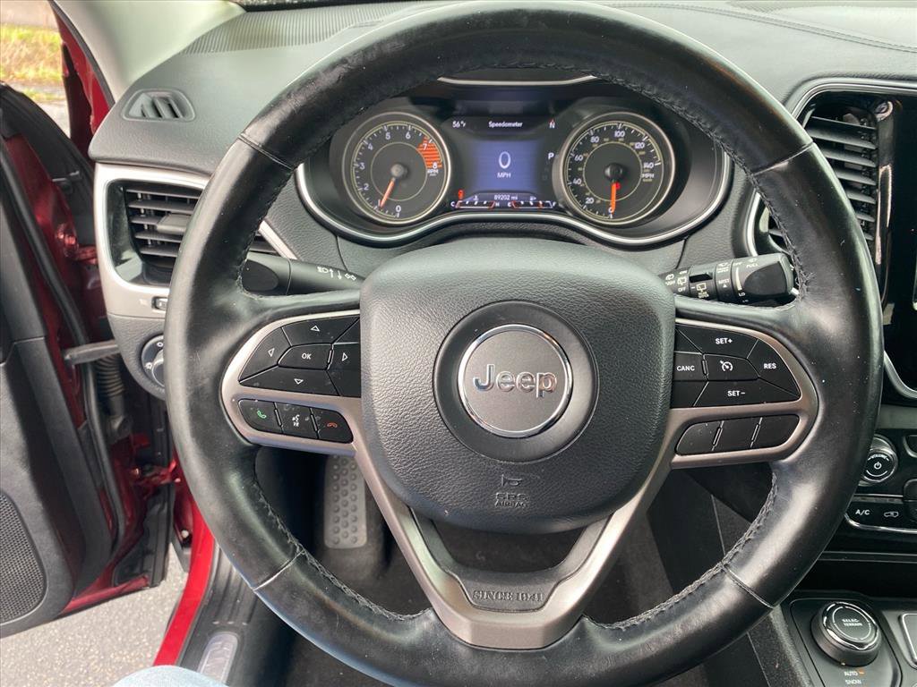 Used 2020 Jeep Cherokee Limited AWD/4WD image 10