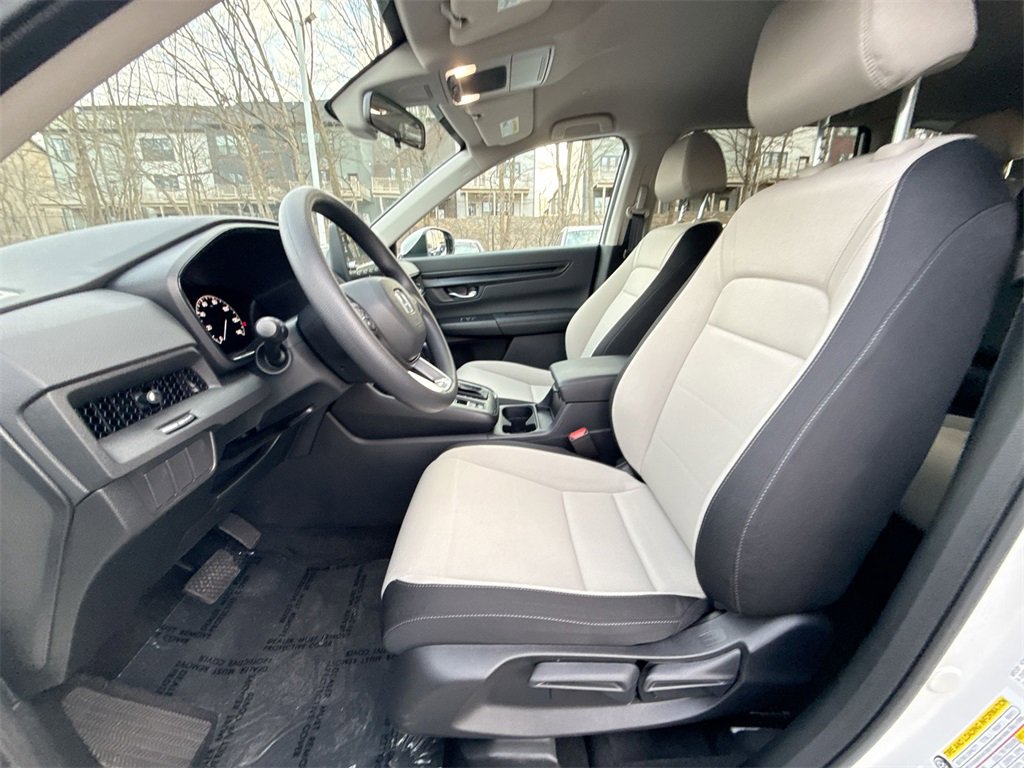 Used 2026 Honda CR-V LX image 13