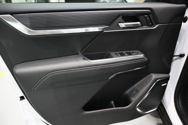 New 2026 GMC Acadia Elevation image 25