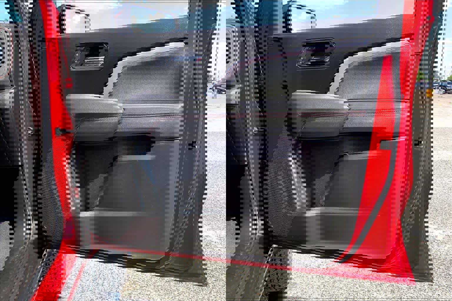 Used 2025 Chevrolet Colorado Z71 w/ Technology Package image 22