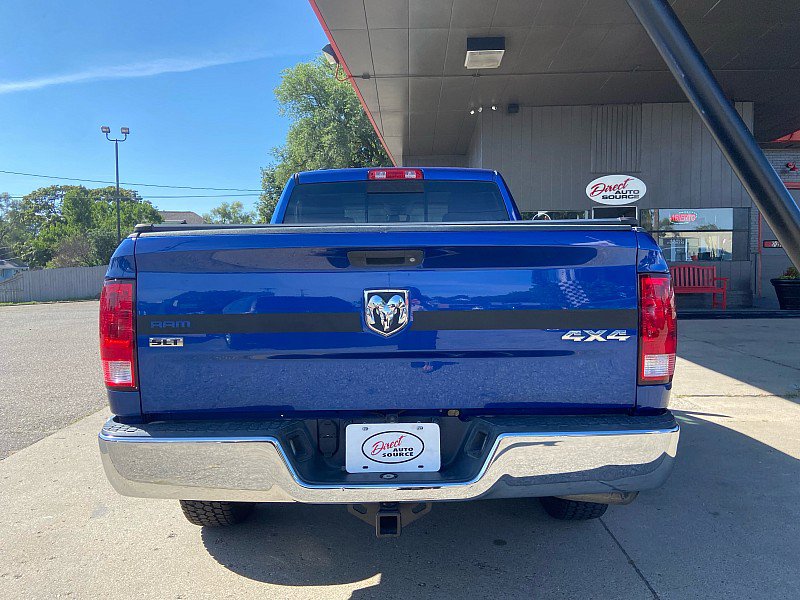 Used 2017 RAM 1500 Classic SLT image 5