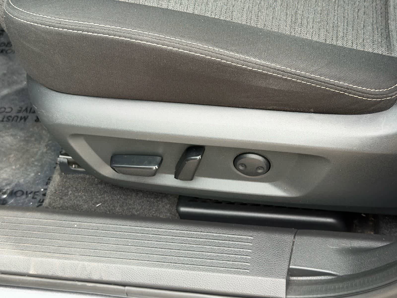 Certified 2022 Nissan Rogue SV image 15