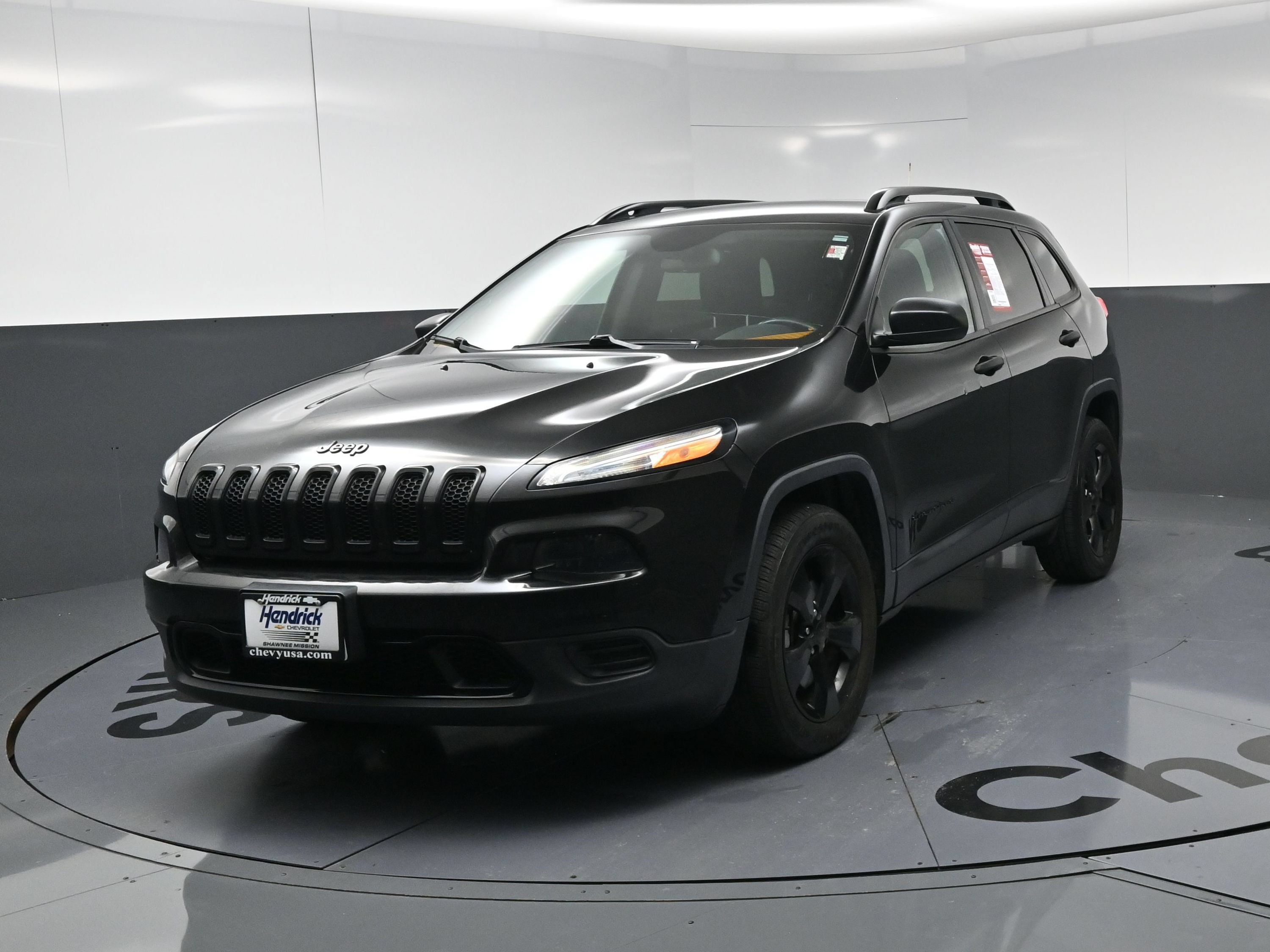 Used 2016 Jeep Cherokee Sport w/ Cold Weather Group AWD/4WD image 11