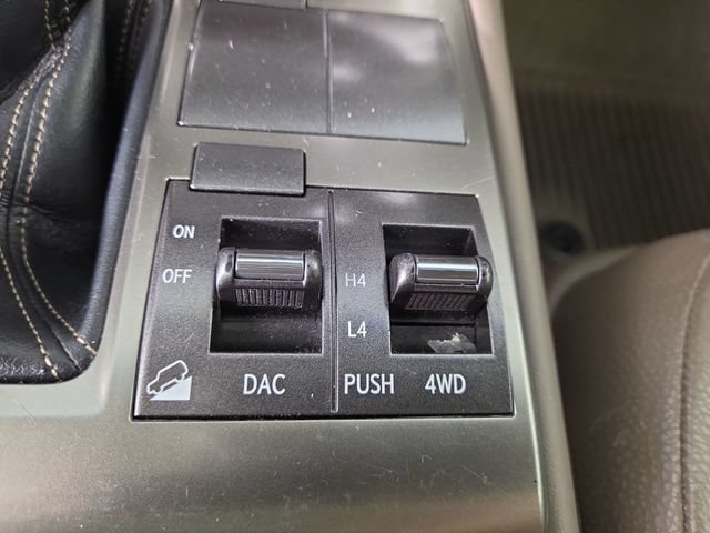 Used 2017 Lexus GX 460 Premium AWD/4WD image 28