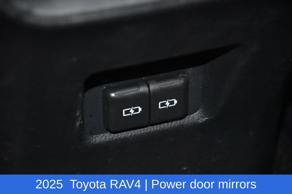 Used 2025 Toyota RAV4 XLE image 24