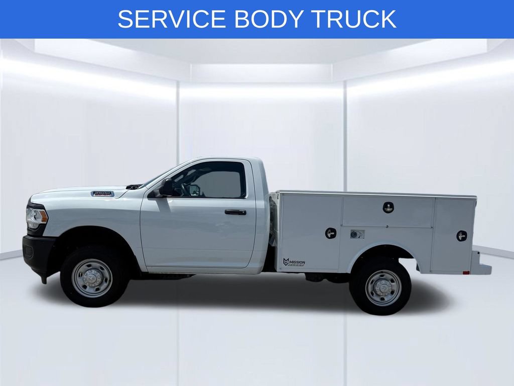 Used 2022 RAM 2500 Tradesman AWD/4WD image 2