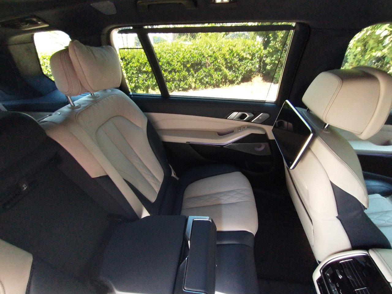 Used 2019 BMW X7 xDrive50i w/ Dynamic Handling Package image 84