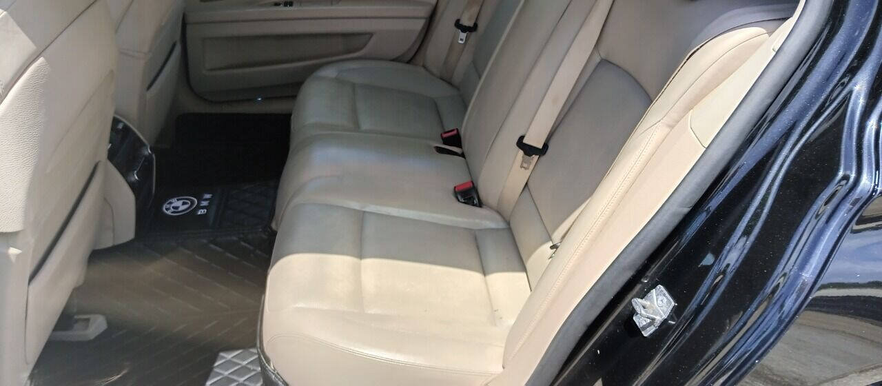 Used 2010 BMW 750Li RWD image 5