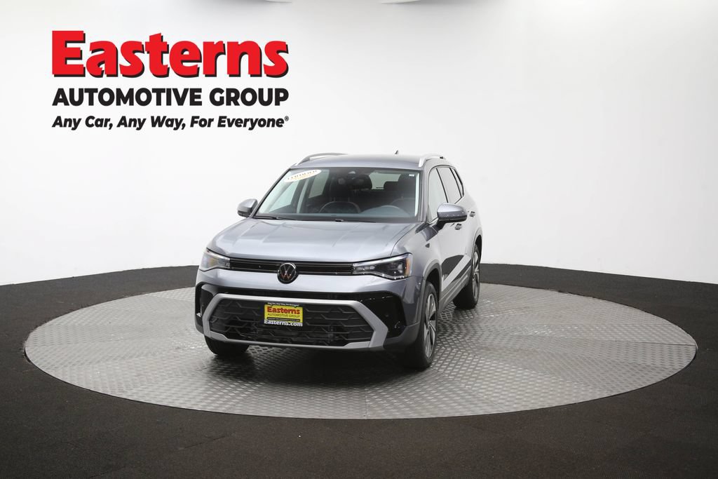 Used 2025 Volkswagen Taos SE AWD/4WD image 52