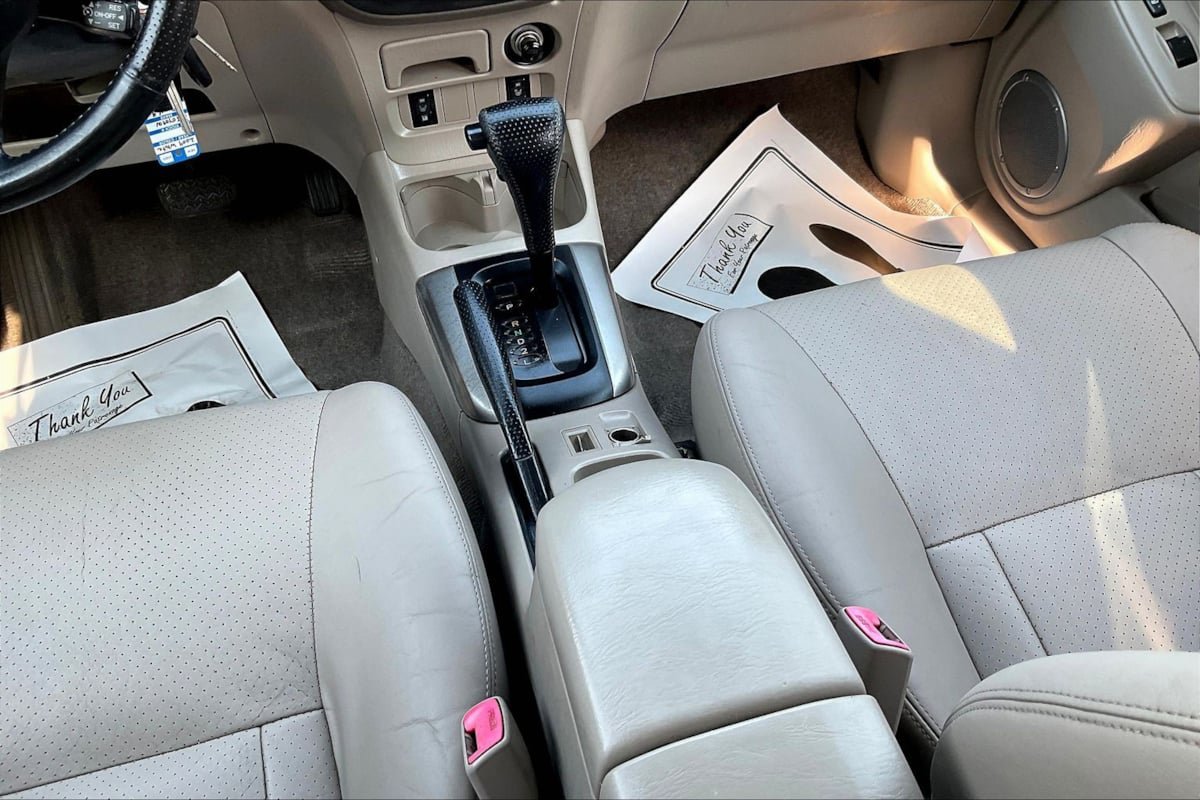 Used 2004 Toyota RAV4 4WD image 10