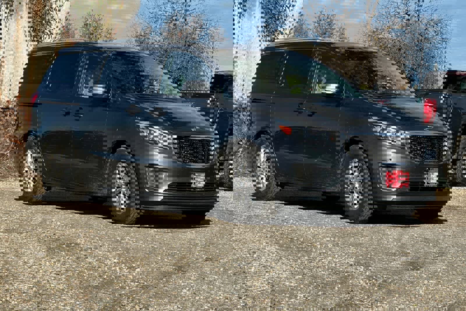 Used 2017 Kia Sedona LX w/ LX Essentials Premium Package image 10