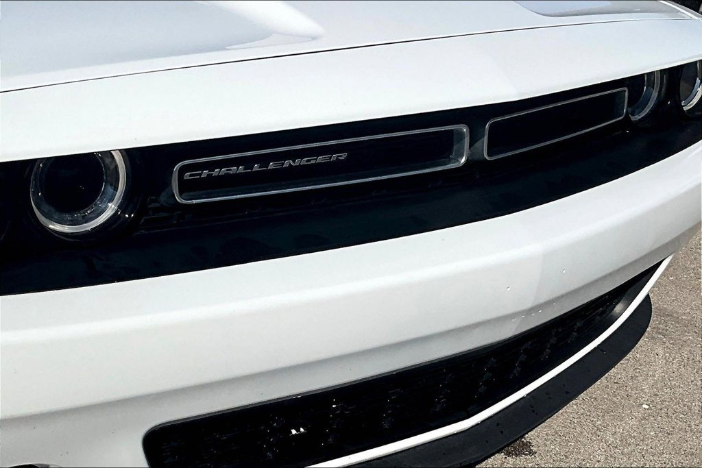 Used 2023 Dodge Challenger SXT RWD image 30