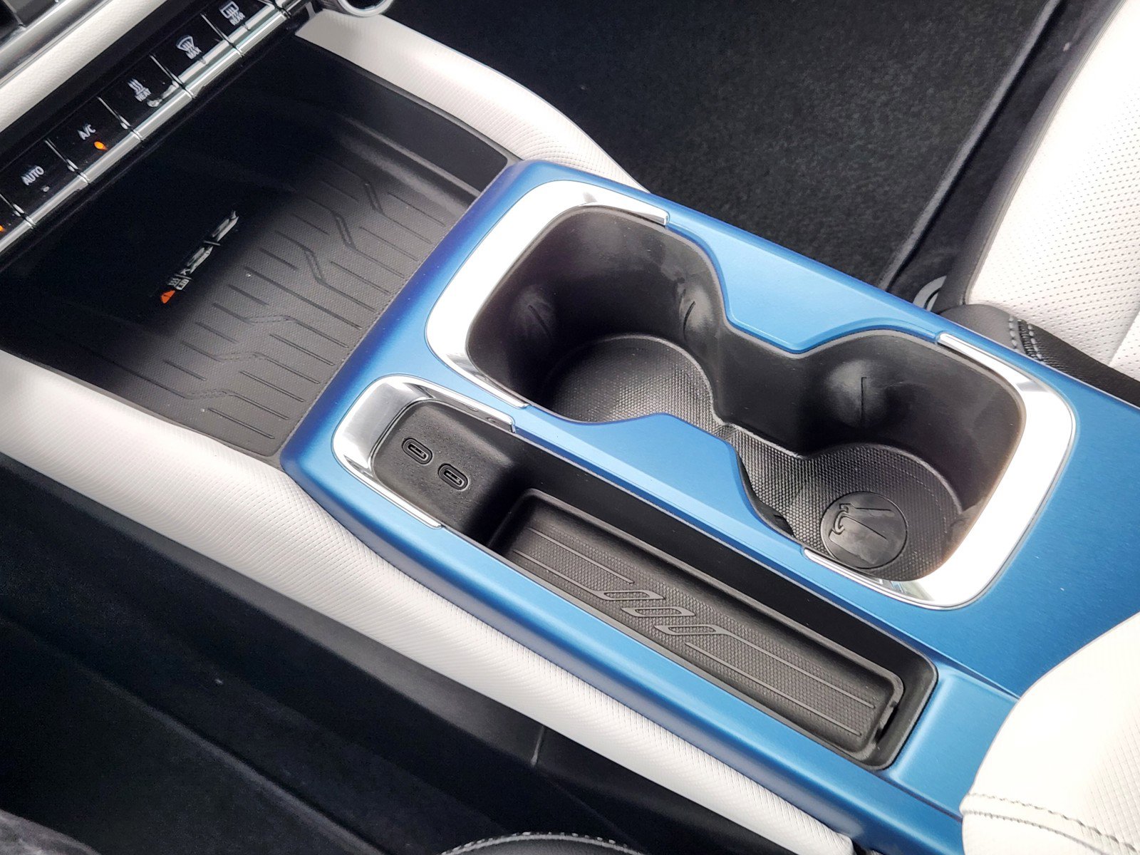 New 2026 Chevrolet Equinox EV LT image 16