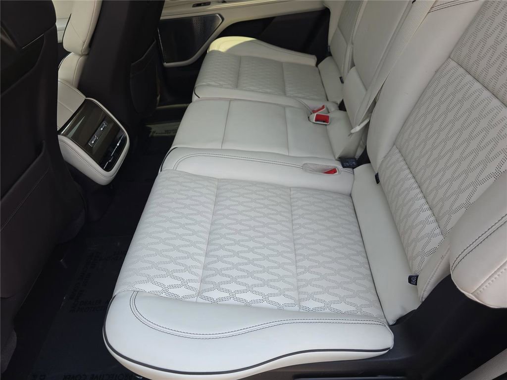 Certified 2024 Lincoln Nautilus Black Label AWD/4WD image 12