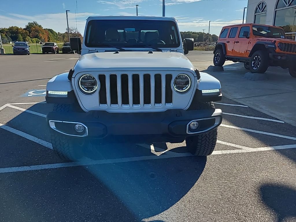 Used 2021 Jeep Gladiator Overland w/ LED Lighting Group image 3