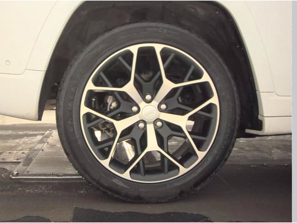 Used 2024 Jeep Grand Cherokee Summit AWD/4WD image 7