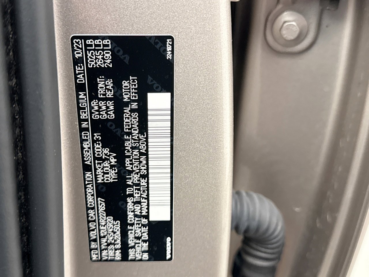 Used 2024 Volvo XC40 B5 Plus w/ Protection Package Premier image 23
