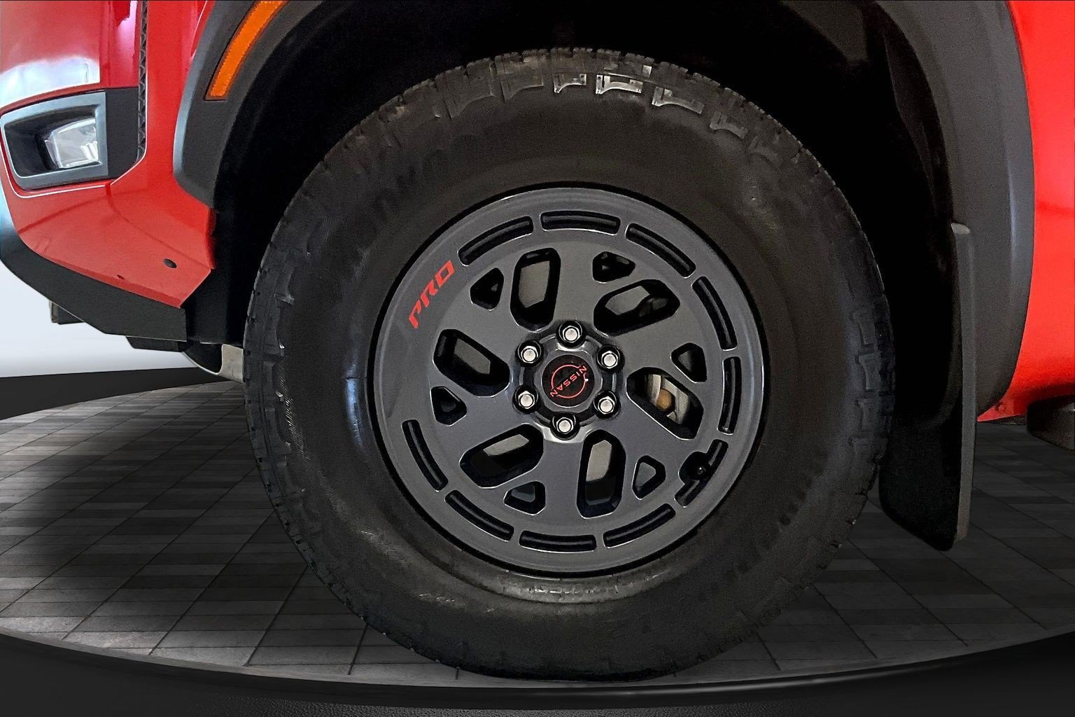 Used 2025 Nissan Frontier PRO-4X w/ Pro Premium Package AWD/4WD image 35
