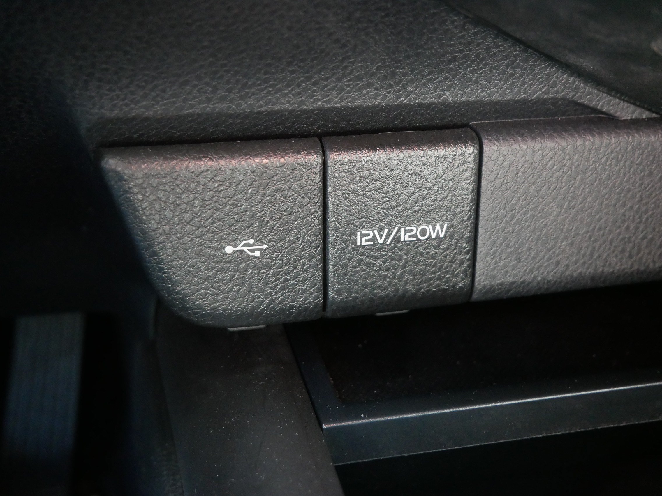 Used 2023 Toyota Camry SE FWD image 27