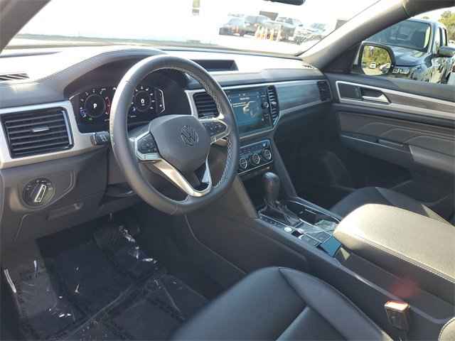 Used 2023 Volkswagen Atlas Cross Sport SE image 10