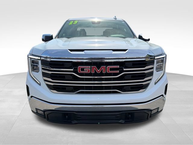 Used 2023 GMC Sierra 1500 SLT w/ SLT Premium Package AWD/4WD image 2