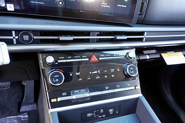 New 2026 Hyundai Santa Fe SEL FWD image 32