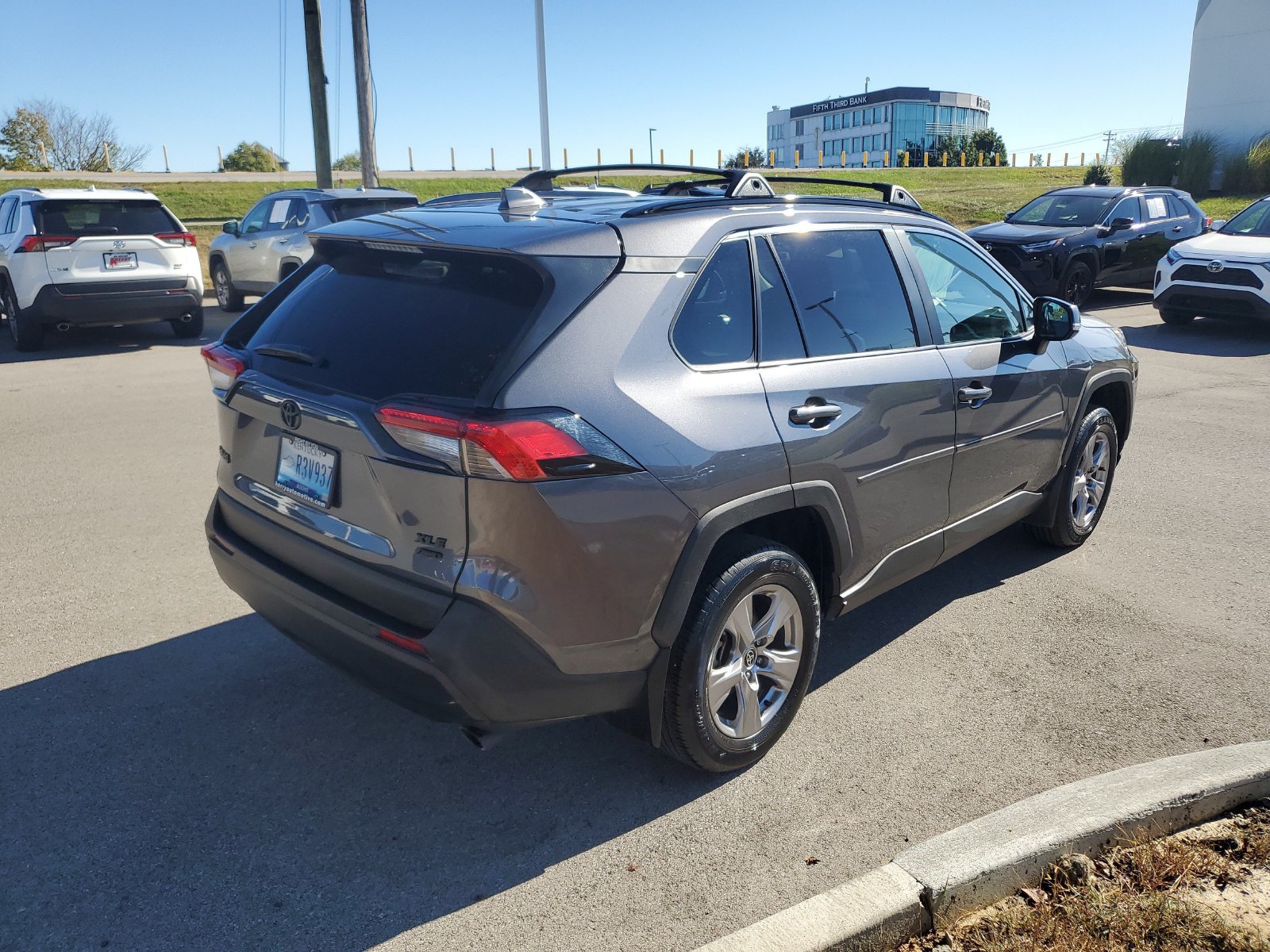 Certified 2025 Toyota RAV4 XLE w/ Convenience Package AWD/4WD image 4
