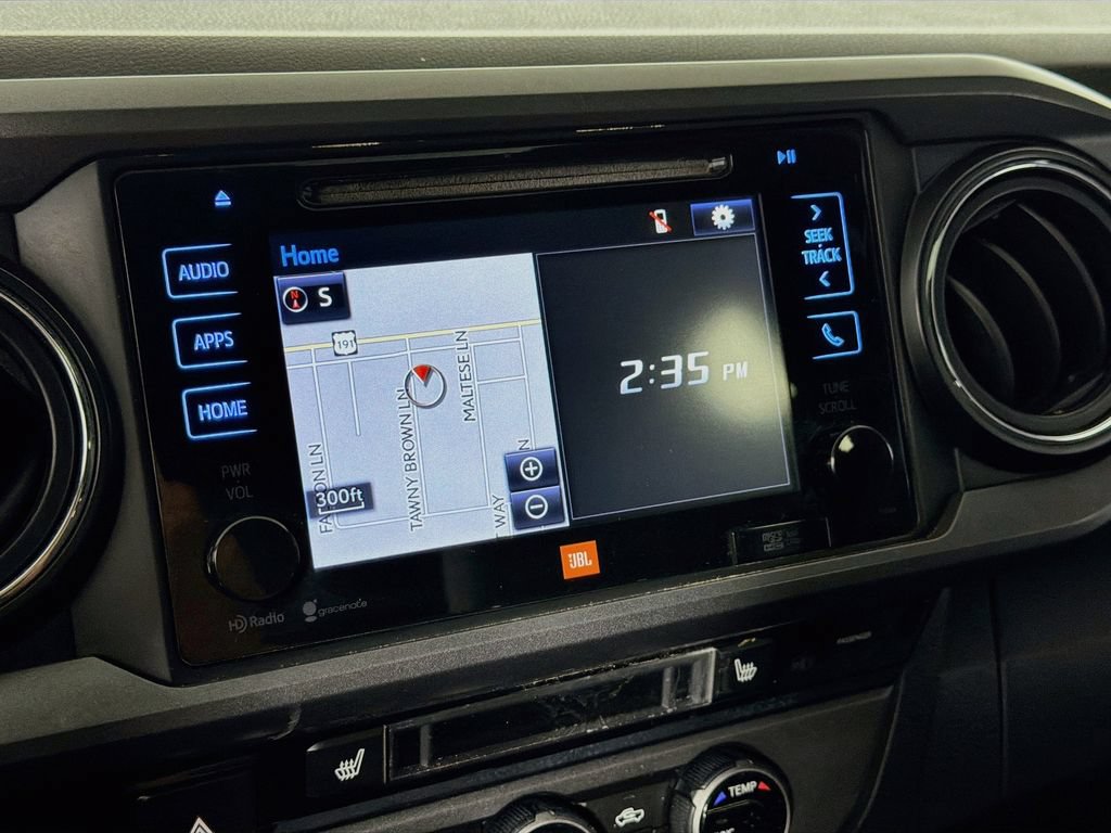 Used 2016 Toyota Tacoma TRD Sport AWD/4WD image 17