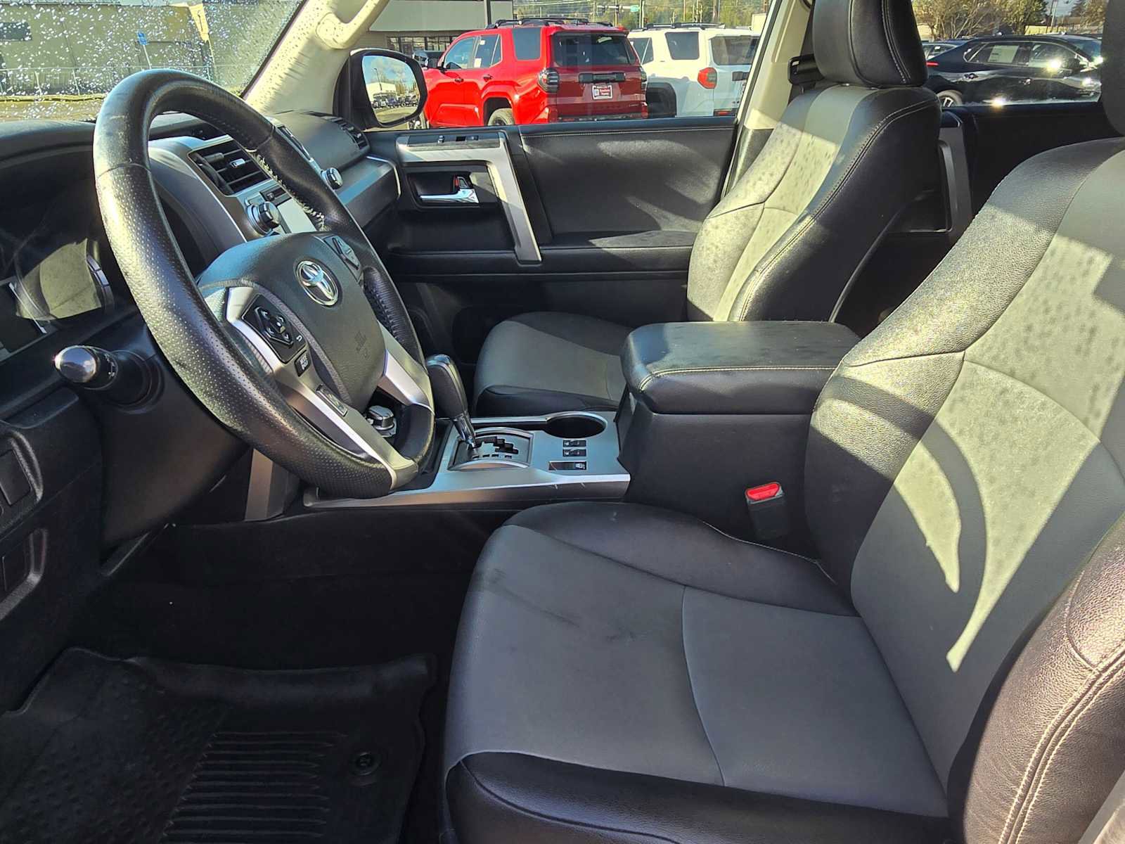 Used 2018 Toyota 4Runner SR5 Premium image 22