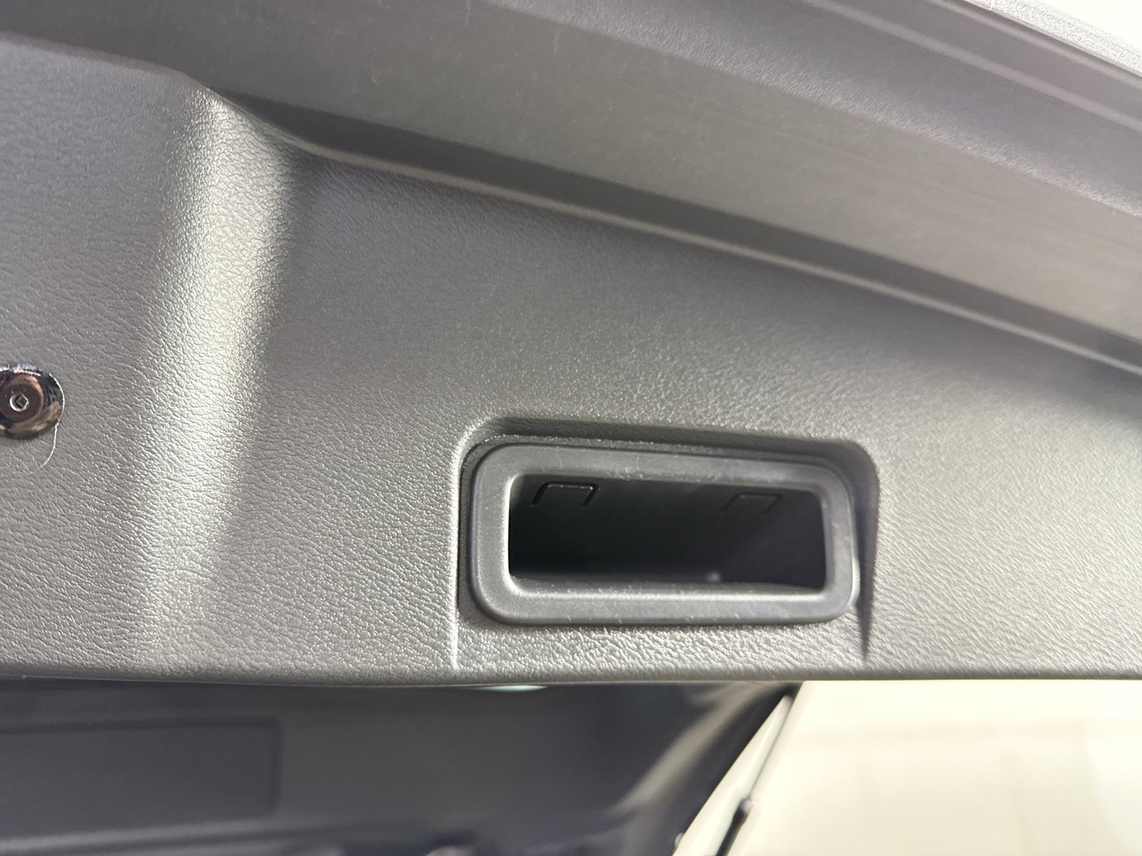 Certified 2023 Nissan Rogue SV AWD/4WD image 35