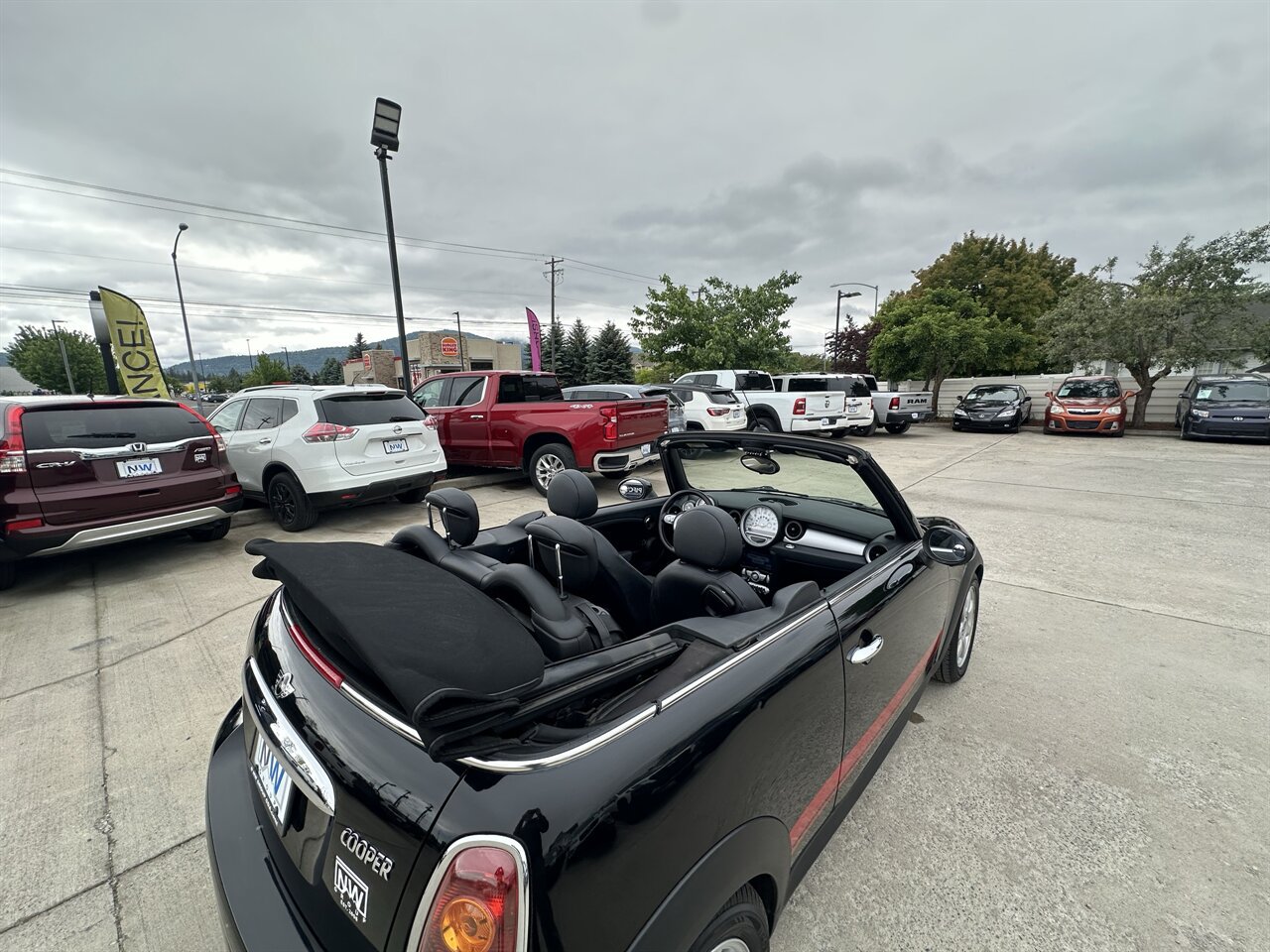 Used 2010 MINI Cooper Convertible FWD image 24