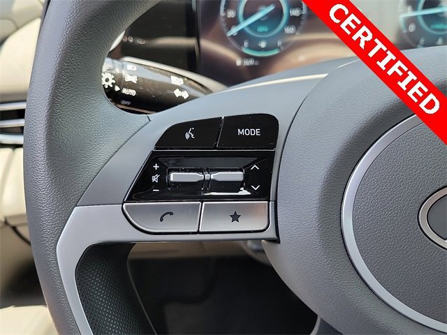 Used 2024 Hyundai Elantra SEL image 4