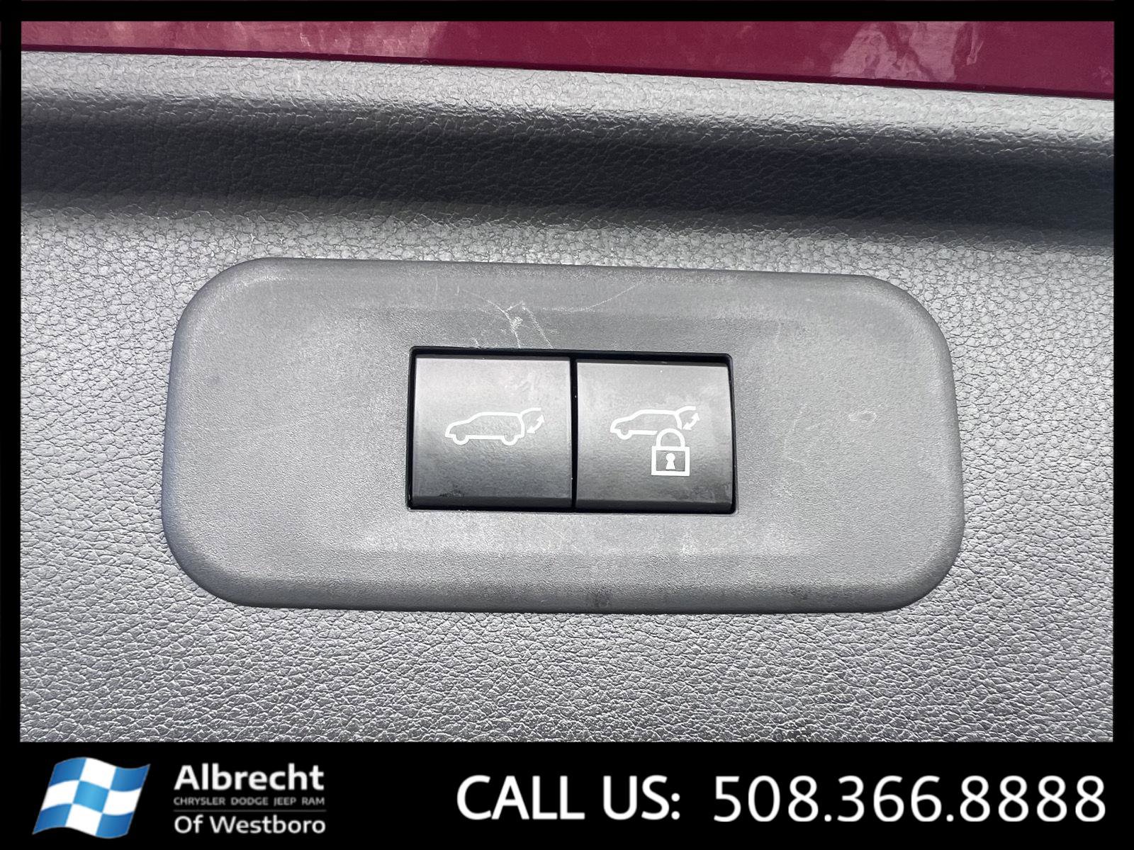 Used 2024 Toyota Grand Highlander XLE image 17