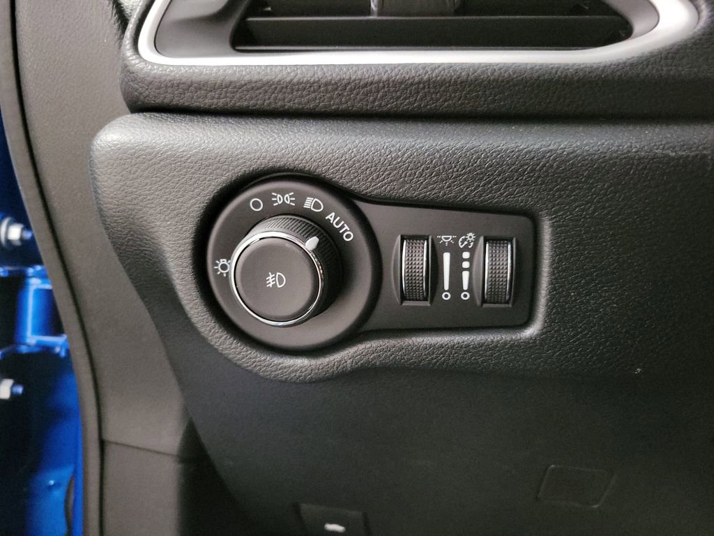 New 2026 Chrysler Pacifica Select w/ S Appearance Package image 20