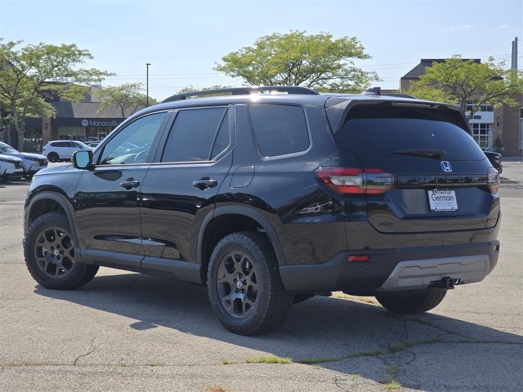 New 2025 Honda Pilot TrailSport image 18