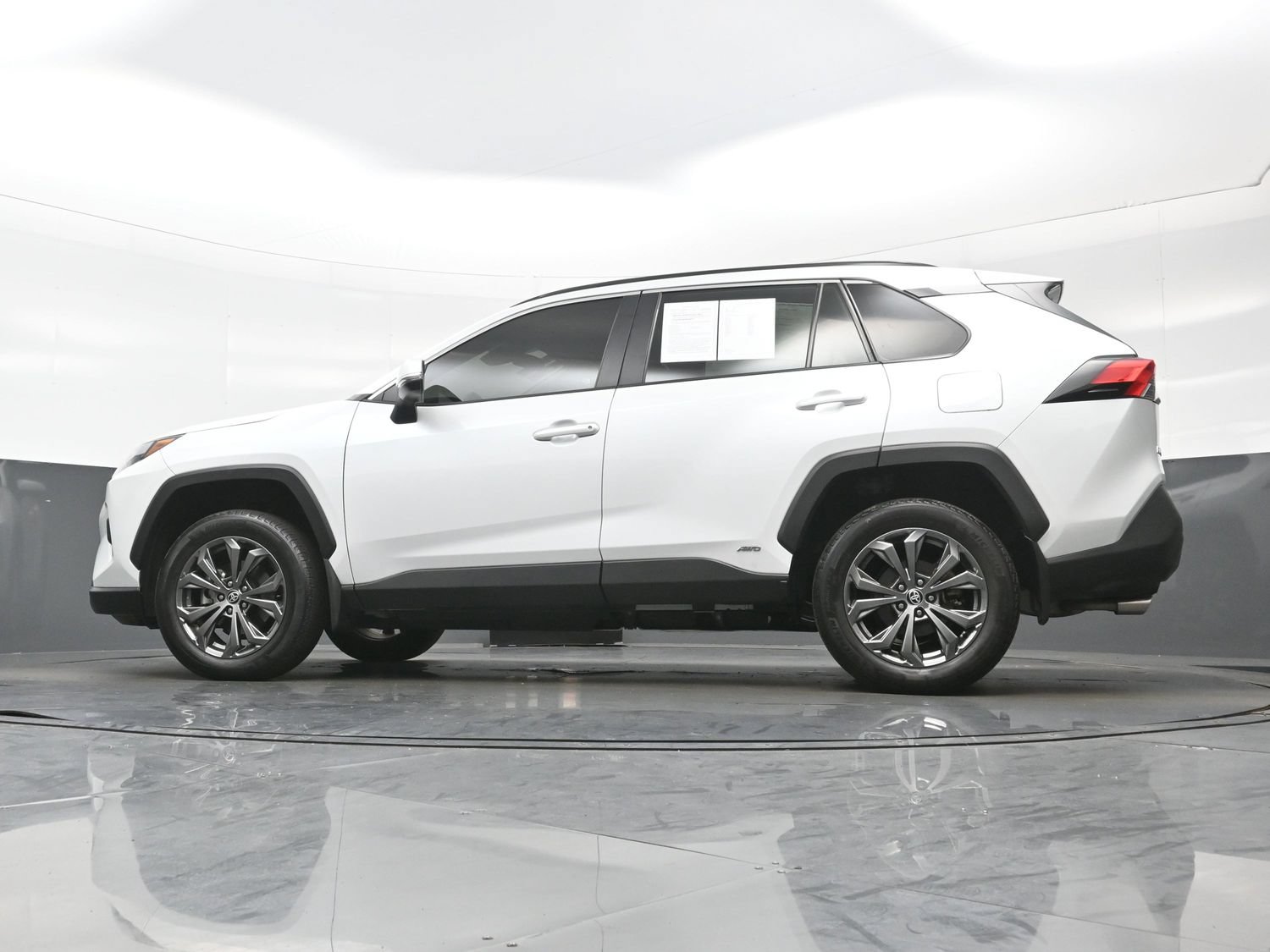Used 2024 Toyota RAV4 XLE Premium w/ Weather Package AWD/4WD image 31
