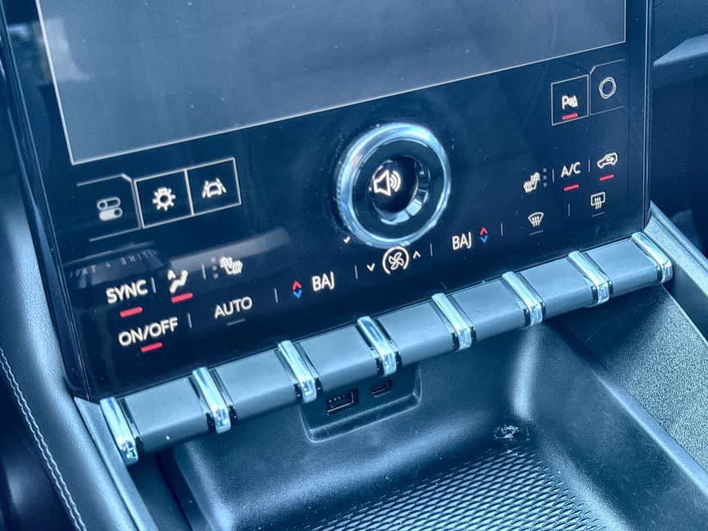 Used 2026 GMC Terrain Elevation w/ Elevation Premium Package FWD image 20