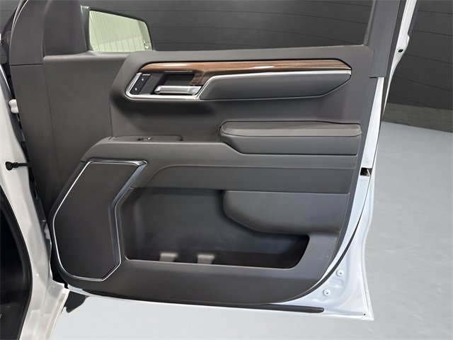 Used 2025 Chevrolet Silverado 1500 LT image 33