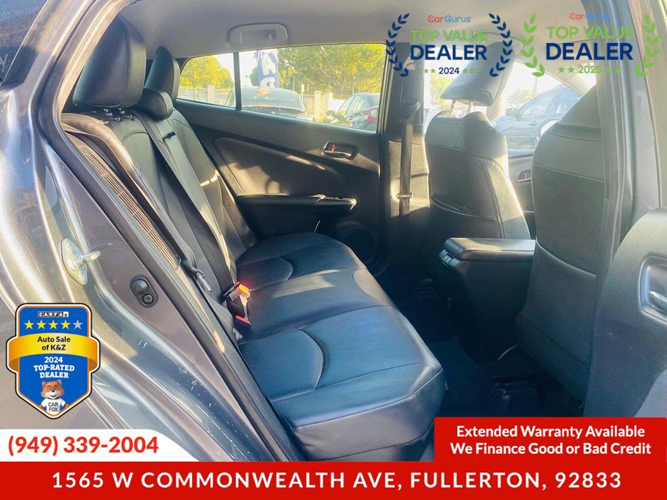 Used 2022 Toyota Prius Prime Limited image 17