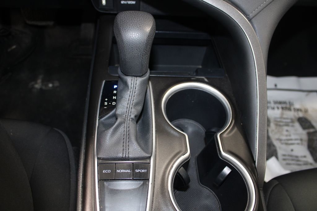 Used 2024 Toyota Camry LE image 27