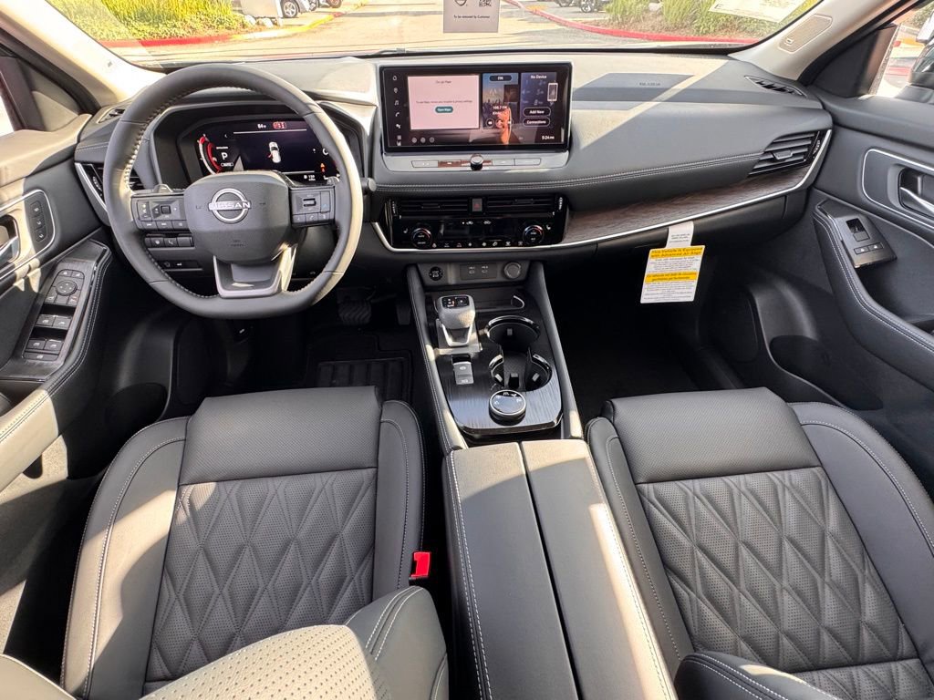 New 2026 Nissan Rogue Platinum image 12