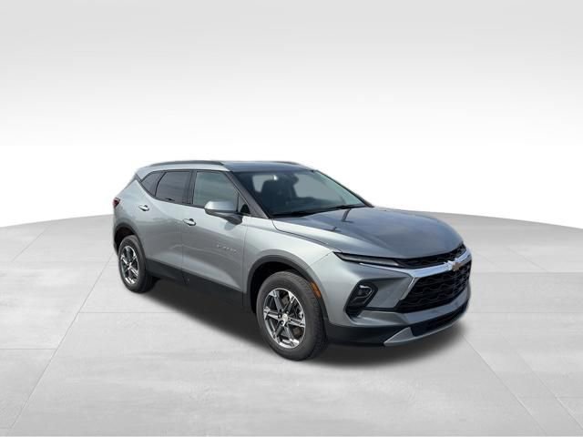 Certified 2024 Chevrolet Blazer LT w/ Convenience Package image 9